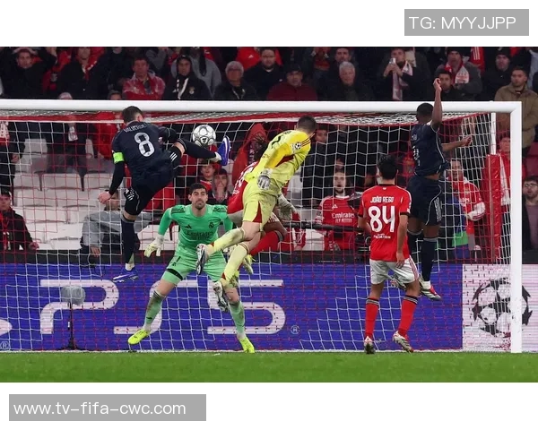 欧冠足球门将的传奇时刻与技术分析探讨